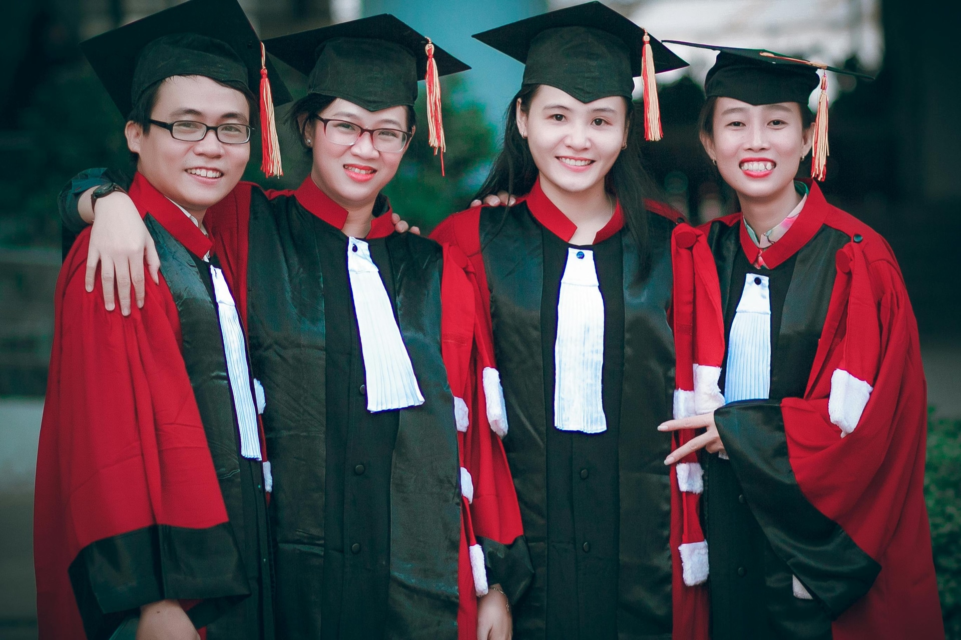College Life on a Budget: Smart Shopping Tips