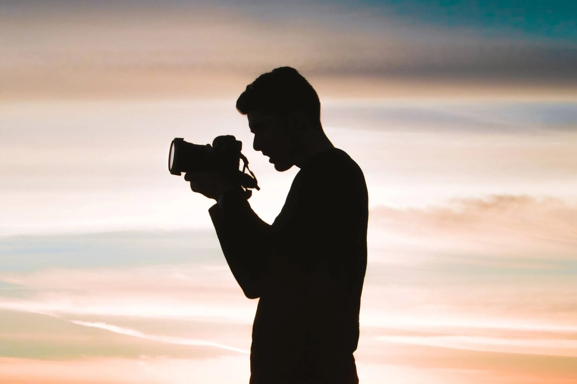 Professional headshot photographer for modern professionals