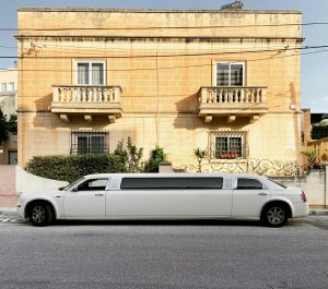 Top-Rated Miami Limo Service for Airport Transfers